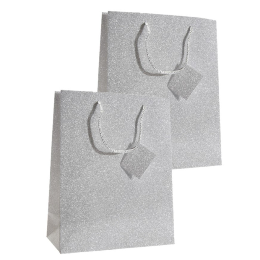 Set van 4x stuks luxe papieren giftbags/cadeau tasjes zilver met glitters 21 x 26 x 10 cm